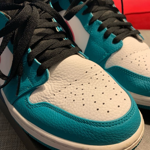 Air Jordan 1 Mid South Beach - Picture 4 of 6